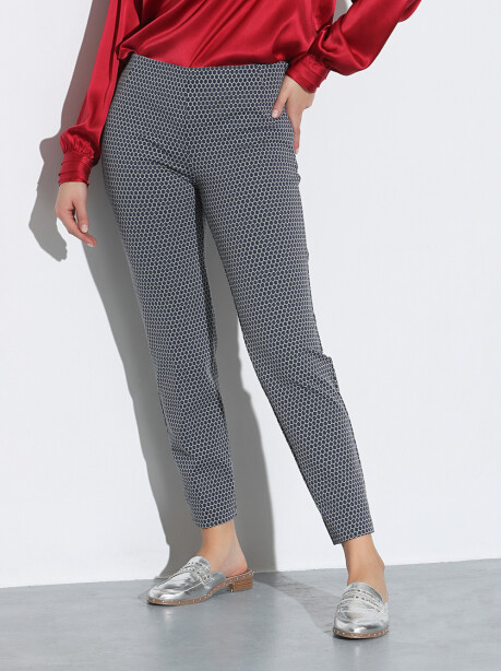 Honeycomb patterned trousers - 6