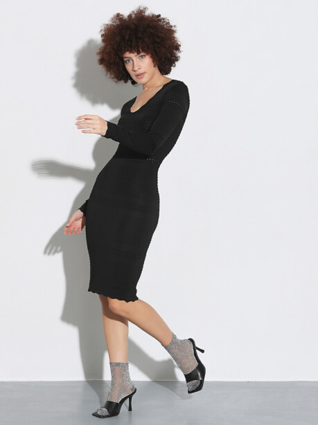 Tight-fitting sheath dress - 3