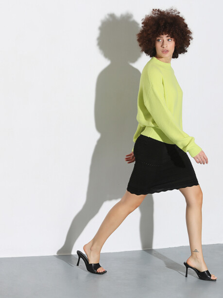 Solid color sweater - 5