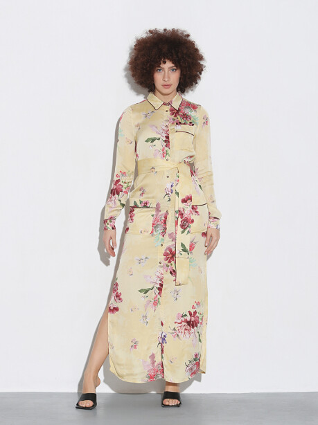 Long shirt dress with flowers - 5