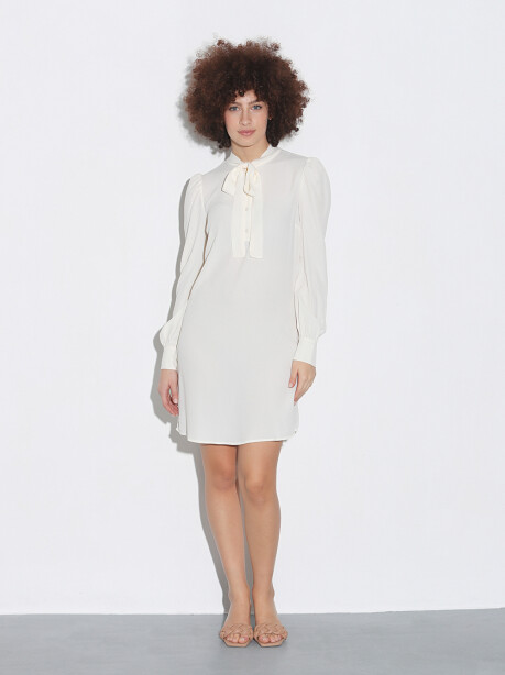 Minidress with puff sleeves - 5