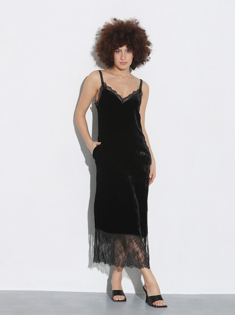 Slip dress in velvet and lace - 4