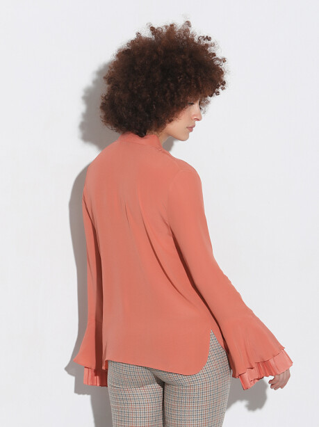 Blusa con fusciacca e maniche a campana - 5