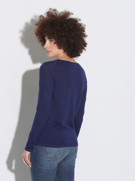 V-neck sweater in pure merino wool - 6