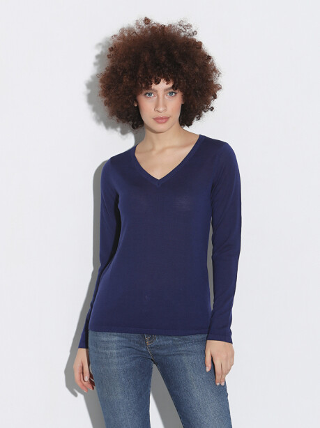 V-neck sweater in pure merino wool - 5