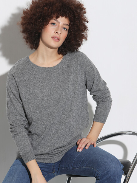 Crewneck sweater in merino wool and cashmere blend - 3