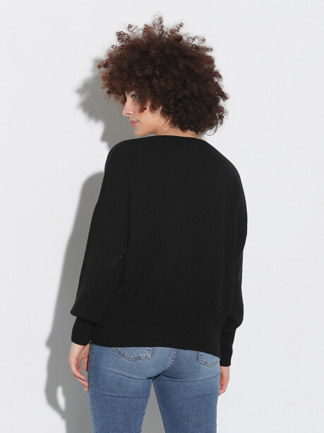 Box model V-neck sweater - 6