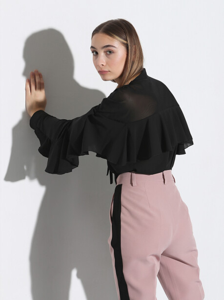 Shirt with ruffles - 5