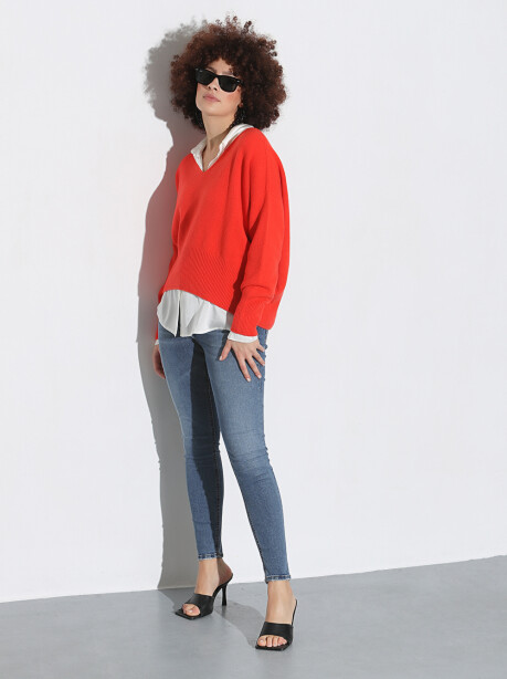 Box model V-neck sweater - 4