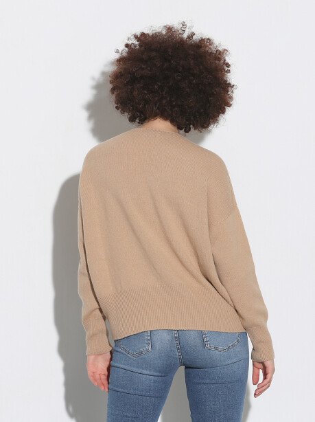 Box model V-neck sweater - 6