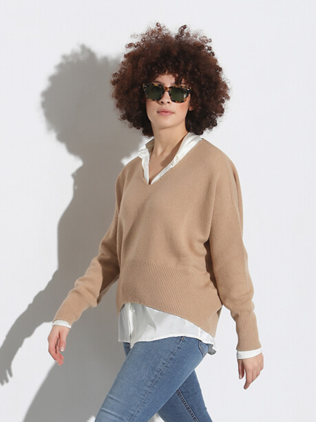 Box model V-neck sweater - 4