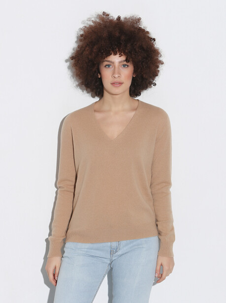 V-neck sweater in mixed wool and cashmere - 5