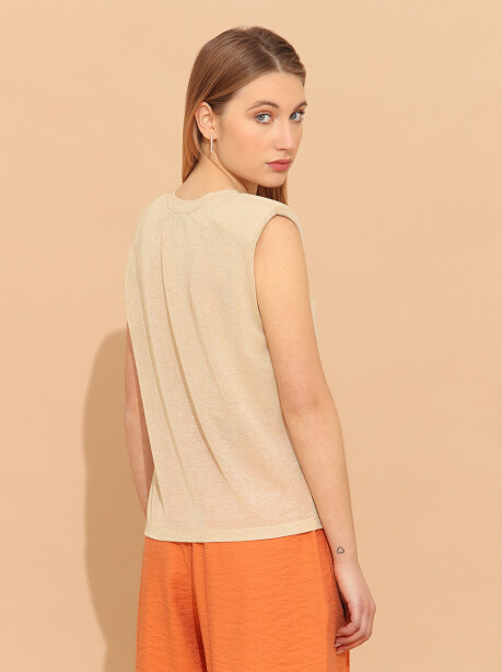 Top smanicato in maglia lurex - 6