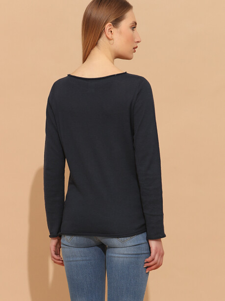 Classic model sweater - 6