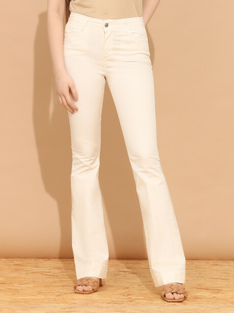 Jeans modello flare - 4