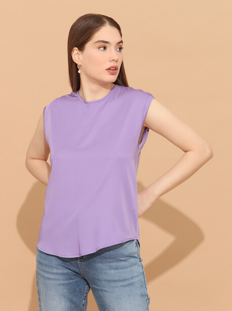Armhole blouse with back slit - 4