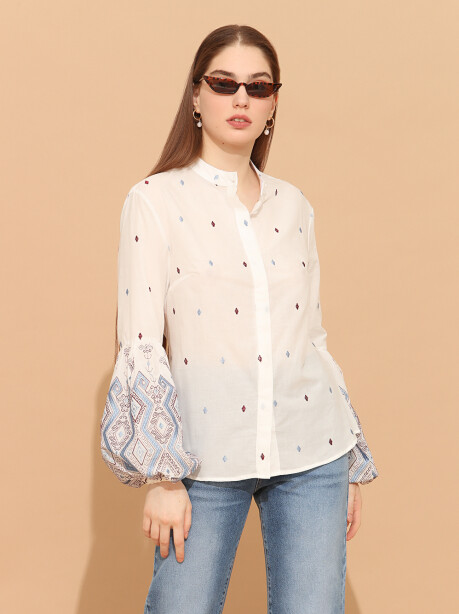 Shirt with ethnic decorations - 3