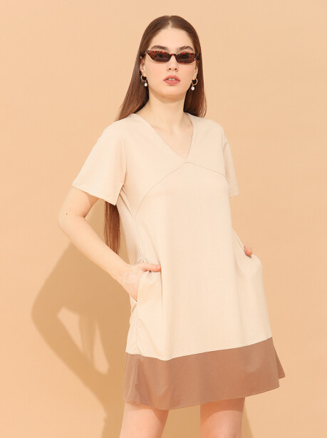 Two-tone V-neck dress - 4