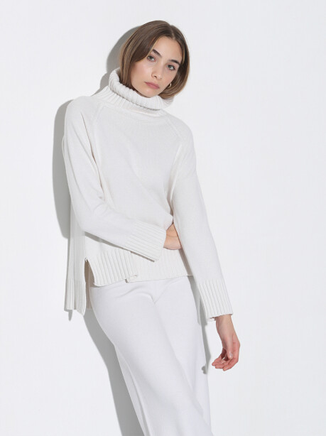 Raglan model turtleneck - 4