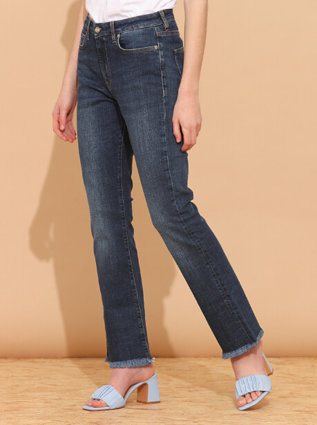 Galia Long five-pocket flare jeans - 4