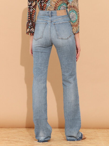 Boy model jeans with soft leg - 4