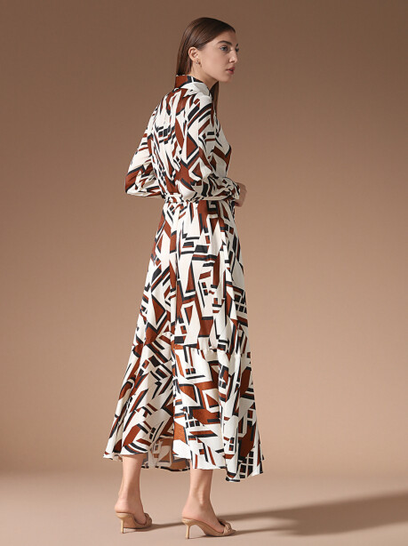 Long dress with geometric pattern - 6