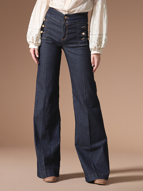 High-waisted flare jeans with buttons - 5