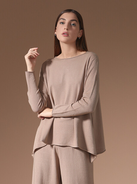 Long sleeve crewneck sweater - 1