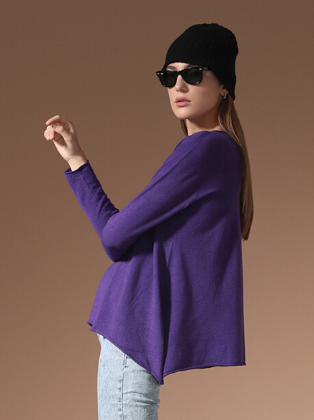 Long sleeve crewneck sweater - 1