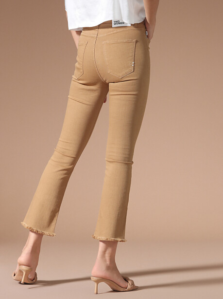 Jeans modello trombetta - 3
