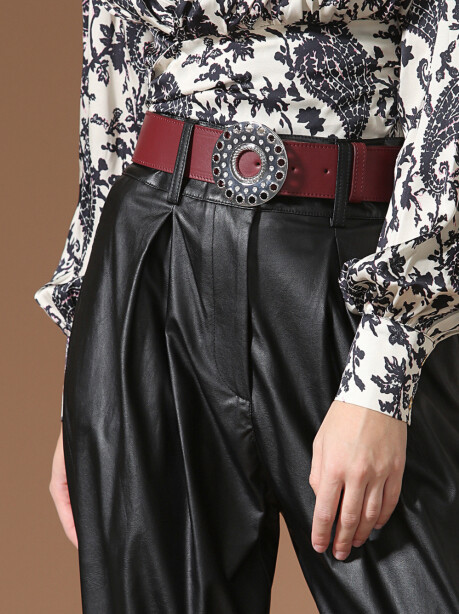 Burgundy leather belt with jewel buckle - 3