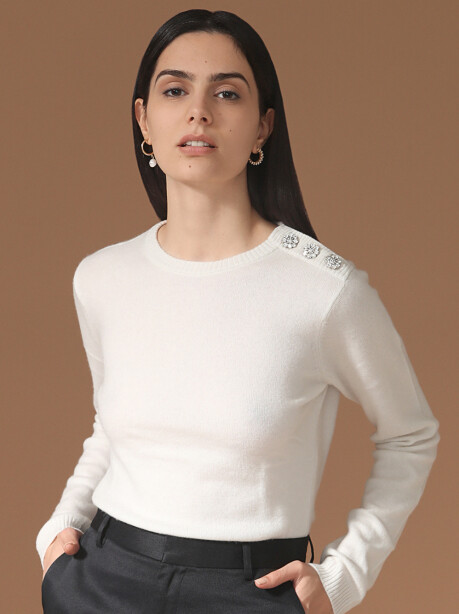 Cashmere sweater with jewel buttons on the shoulder - 3
