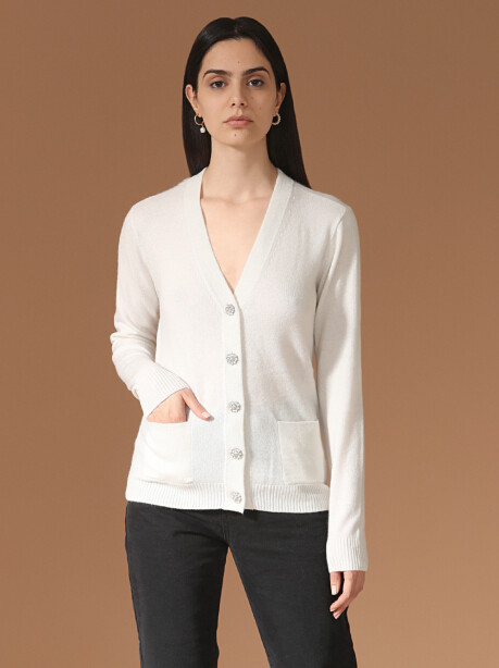 Cashmere cardigan with jewel buttons - 4