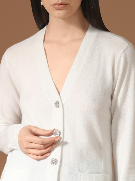 Cashmere cardigan with jewel buttons - 6