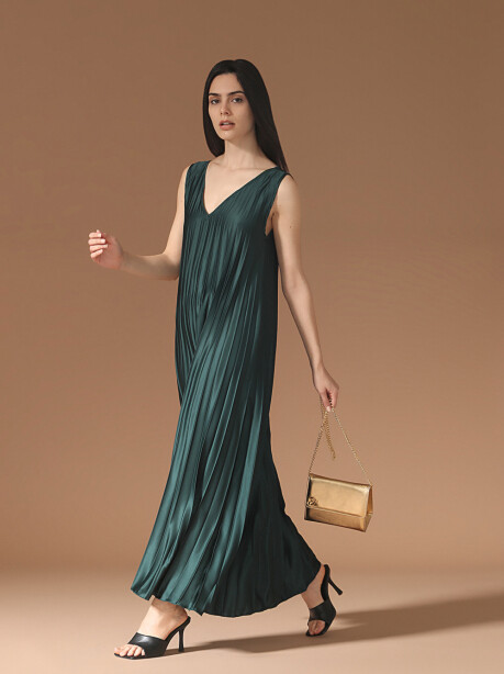 Long pleated dress - 3