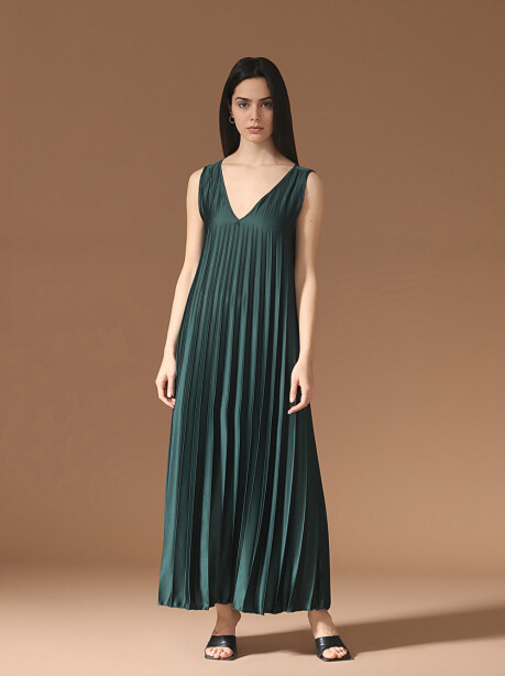 Long pleated dress - 6