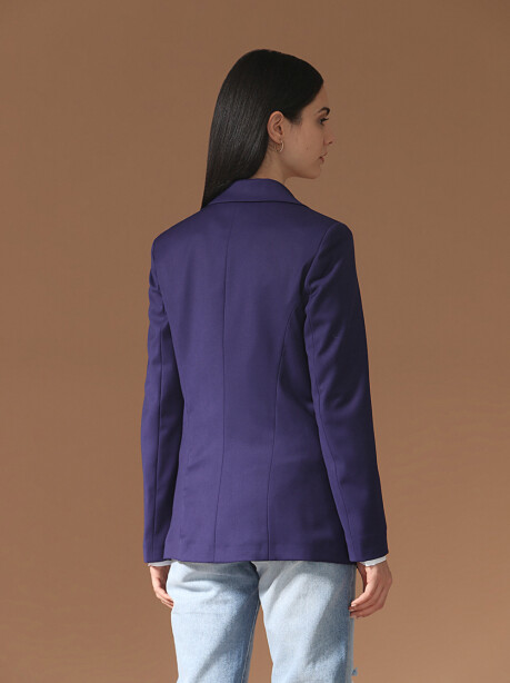 Four-button blazer with peak lapels - 6