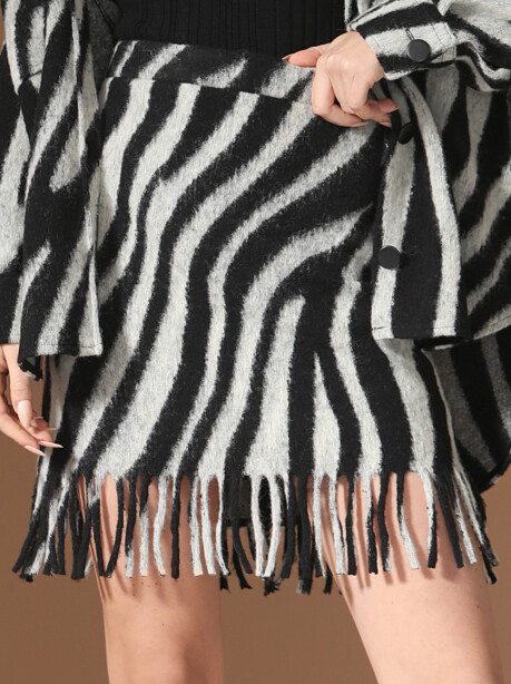 Mini skirt with fringes - 4