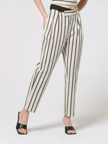 Striped trousers with contrasting bustier - 5