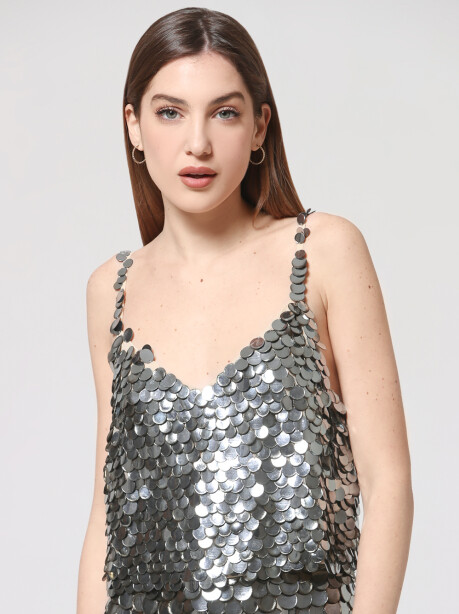 Top con maxi paillettes - 4