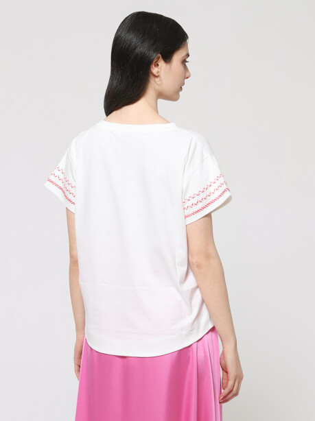 T-shirt in cotone con ricamo - 6