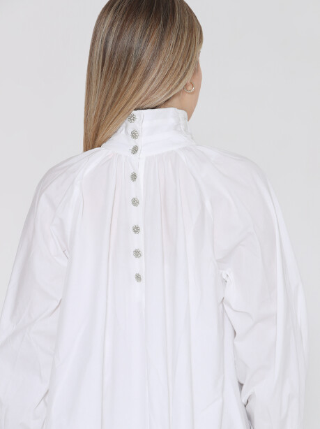 Vestito camicia in cotone organico con bottoni gioiello - 6
