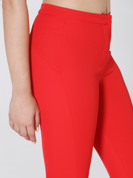 Fitted trousers with flared bottom - 5