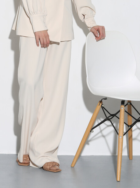 High-waisted trousers with wide leg - 5