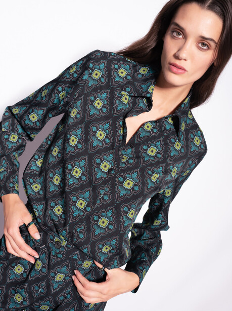 Geometric patterned shirt - 5