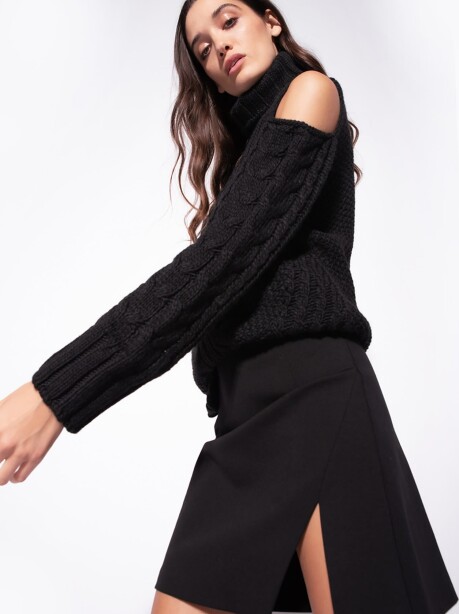 Mini skirt with slit - 4