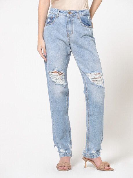 Jeans modello Boyfriend con strappi - 3