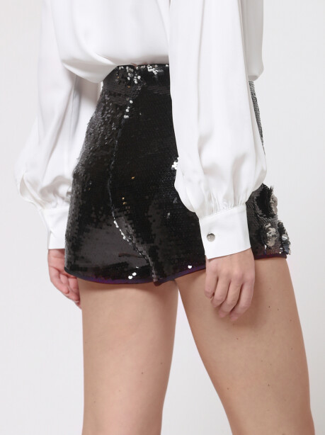 Shorts in paillettes con decorazioni - 5