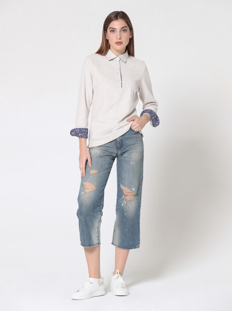 Polo model sweater with ethnic decorations - 4
