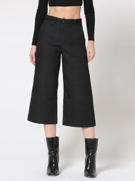 Knee-length tomboy trousers - 5